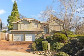 100 Hensey Ct, Folsom, CA 95630