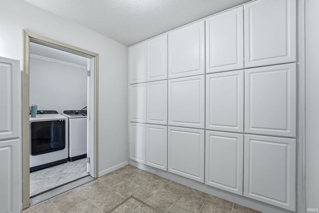 11150 N Polyanna Pike, Cromwell, IN 46732