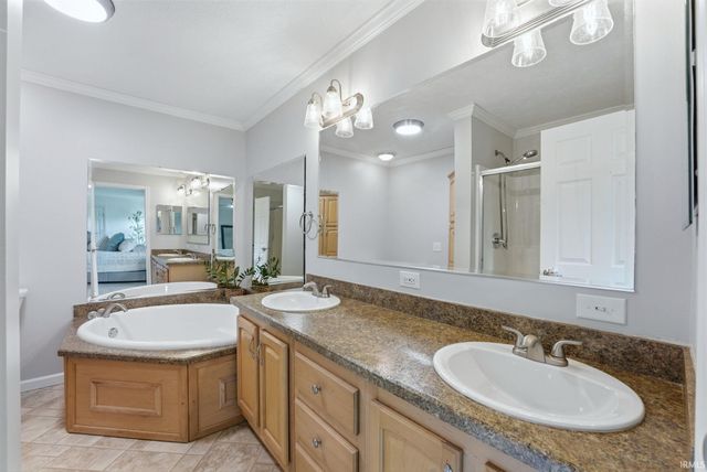 11150 N Polyanna Pike, Cromwell, IN 46732
