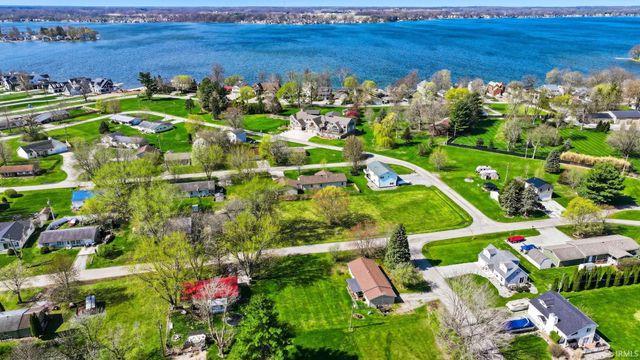 11150 N Polyanna Pike, Cromwell, IN 46732