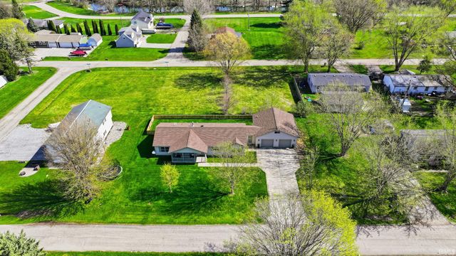 11150 N Polyanna Pike, Cromwell, IN 46732