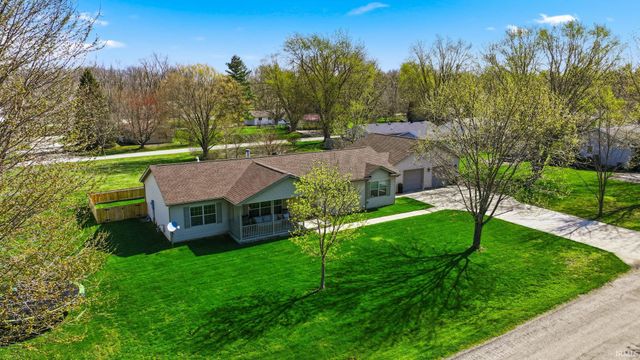 11150 N Polyanna Pike, Cromwell, IN 46732