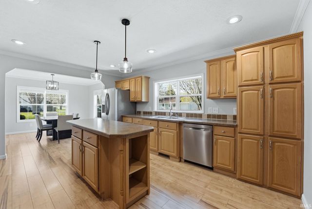 11150 N Polyanna Pike, Cromwell, IN 46732