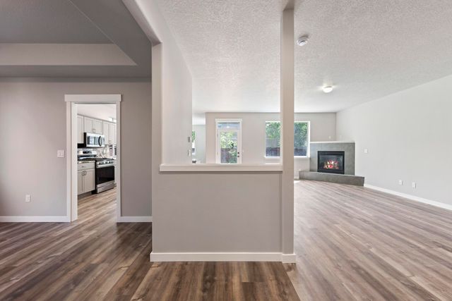 21189 Ritz Place, Bend, OR 97702