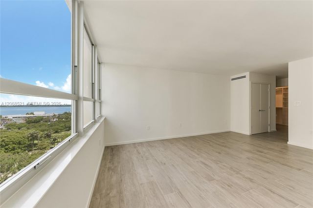 11 Island Avenue 1111, Miami Beach, FL 33139