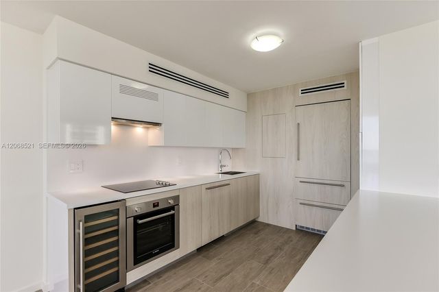 11 Island Avenue 1111, Miami Beach, FL 33139