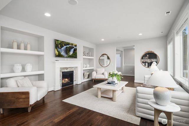 9911 NE 158th Street, Bothell, WA 98011