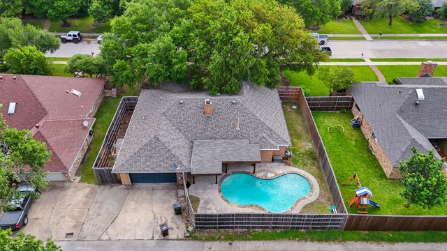 2301 Huntington Drive, Plano, TX 75075