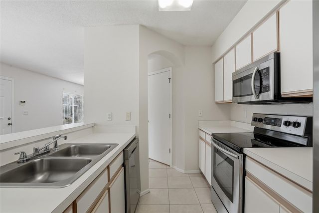 2118 FLUORSHIRE DRIVE, Brandon, FL 33511