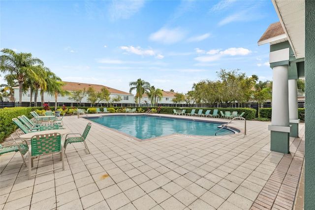 2118 FLUORSHIRE DRIVE, Brandon, FL 33511