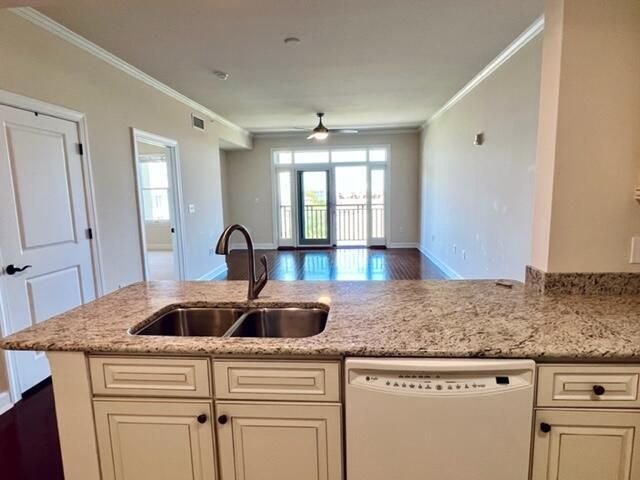 33 Calhoun Street 236, Charleston, SC 29401