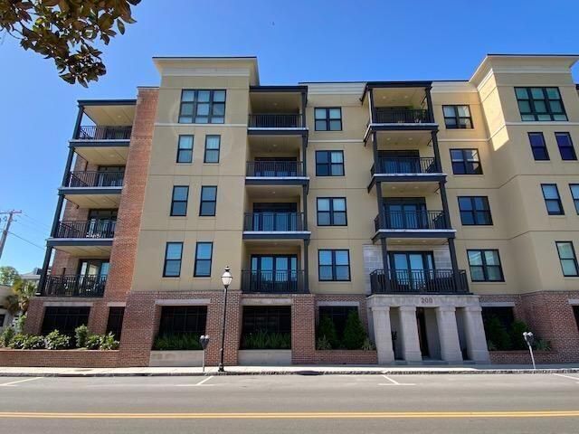 33 Calhoun Street 236, Charleston, SC 29401
