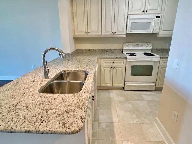33 Calhoun Street 236, Charleston, SC 29401
