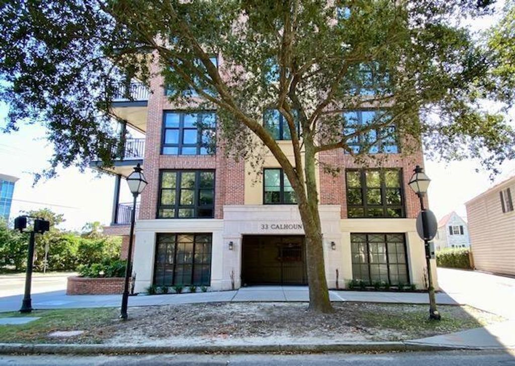 33 Calhoun Street 236, Charleston, SC 29401