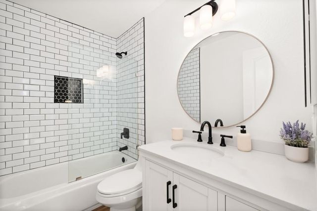 11330 Camino Playa Cancun, San Diego, CA 92124