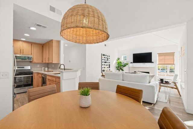 11330 Camino Playa Cancun, San Diego, CA 92124