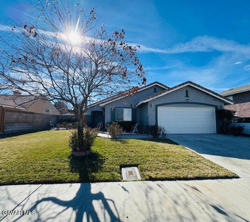 44543 Overland Avenue, Lancaster, CA 93536