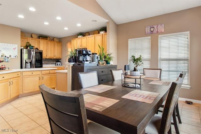 132 Stonefield Drive, Berea, OH 44017