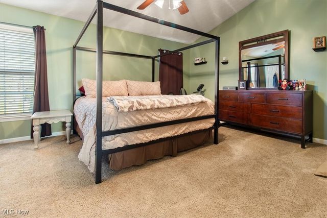 132 Stonefield Drive, Berea, OH 44017