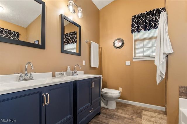 132 Stonefield Drive, Berea, OH 44017