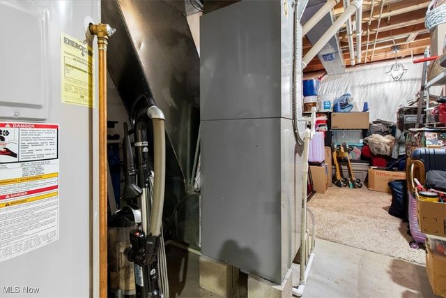 132 Stonefield Drive, Berea, OH 44017