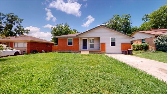 615 Royal Crest Drive, Mesquite, TX 75149