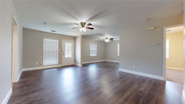 615 Royal Crest Drive, Mesquite, TX 75149