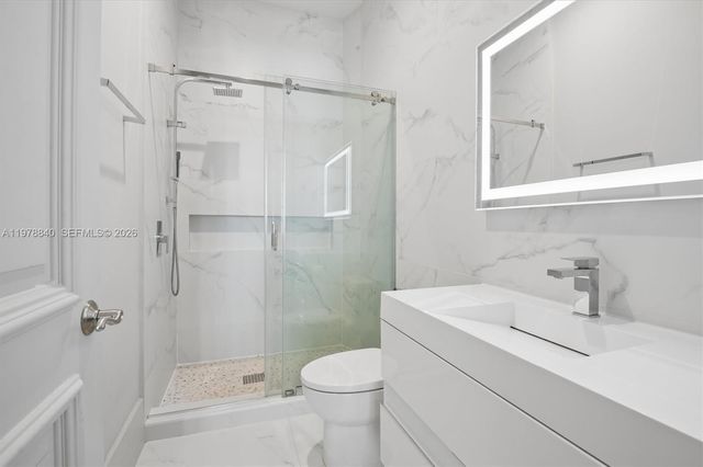 12922 Grand Oaks Dr, Davie, FL 33330