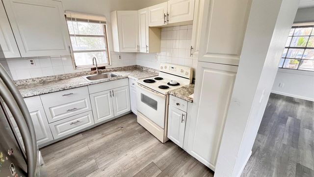 1000 W Lakewood Road 6, West Palm Beach, FL 33405