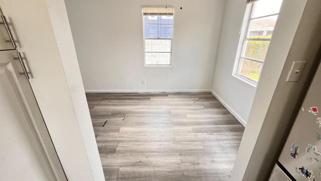 1000 W Lakewood Road 6, West Palm Beach, FL 33405