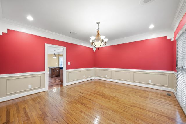 358 Peartree Dr, Clarksville, TN 37043