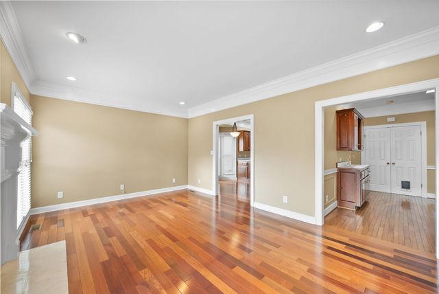 358 Peartree Dr, Clarksville, TN 37043