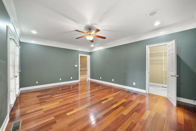 358 Peartree Dr, Clarksville, TN 37043