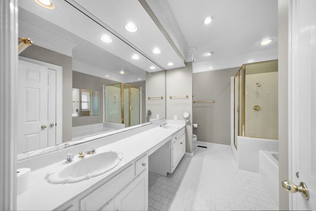 358 Peartree Dr, Clarksville, TN 37043