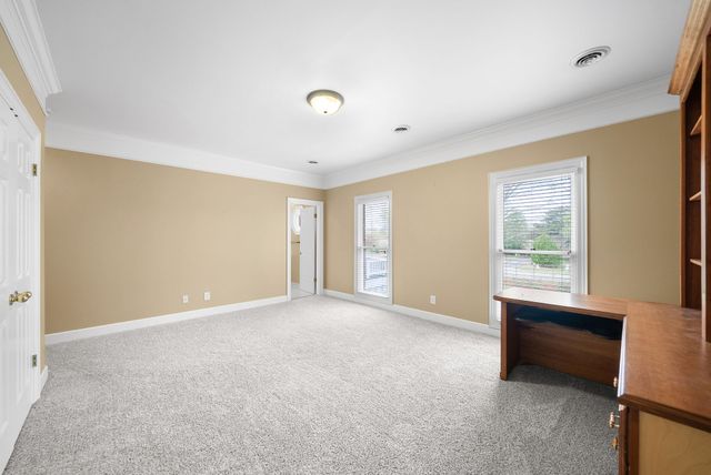 358 Peartree Dr, Clarksville, TN 37043