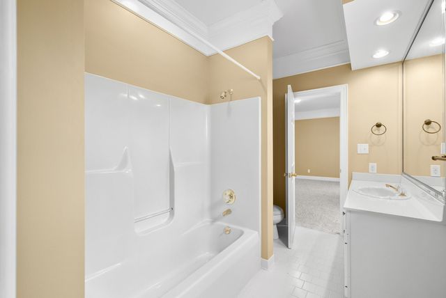 358 Peartree Dr, Clarksville, TN 37043