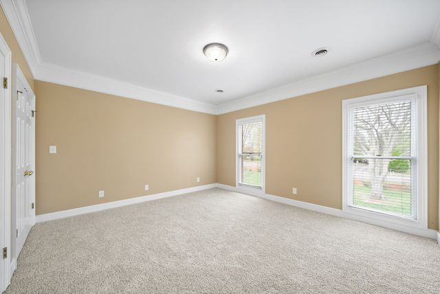 358 Peartree Dr, Clarksville, TN 37043