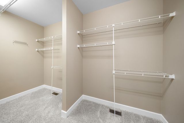 358 Peartree Dr, Clarksville, TN 37043