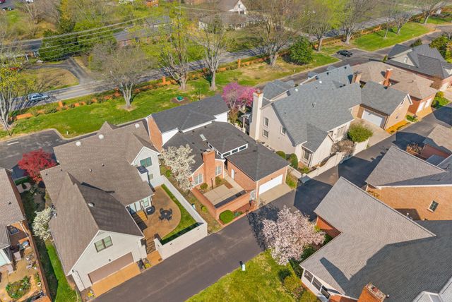 358 Peartree Dr, Clarksville, TN 37043