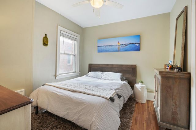 3520 Emerson Avenue S 202, Minneapolis, MN 55408