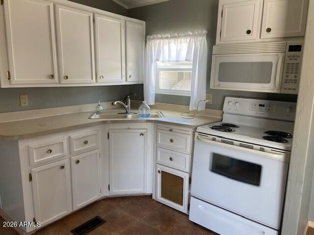 1060 S SENECA Drive 60, Apache Junction, AZ 85119