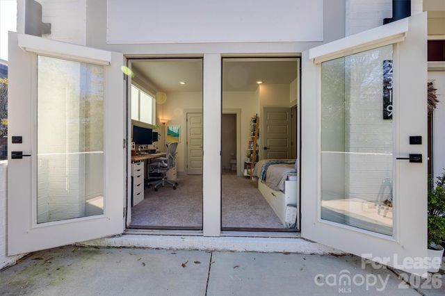 2319 Wesley Village Road, Charlotte, NC 28208