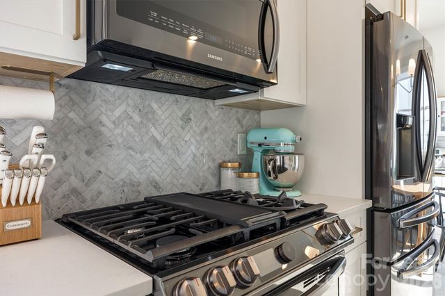 2319 Wesley Village Road, Charlotte, NC 28208