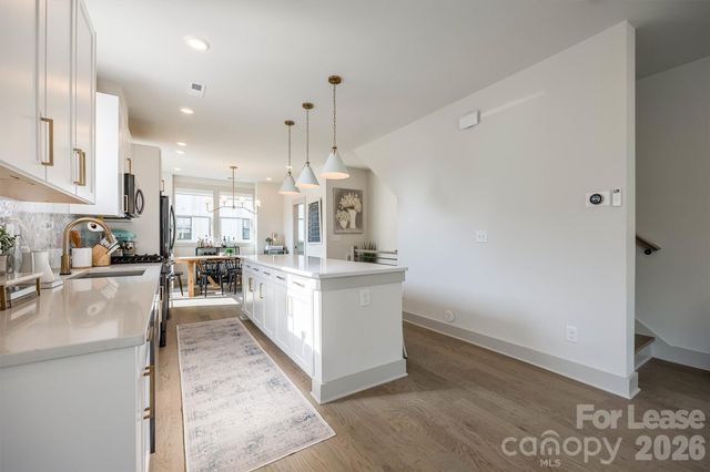 2319 Wesley Village Road, Charlotte, NC 28208