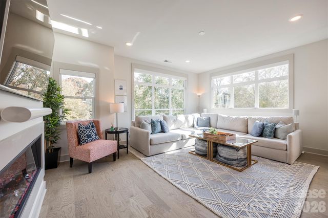 2319 Wesley Village Road, Charlotte, NC 28208
