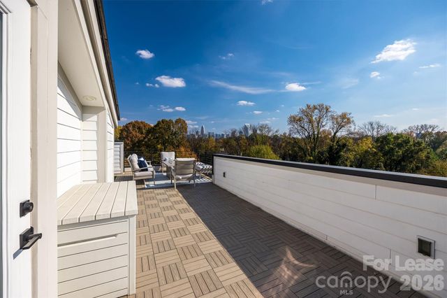 2319 Wesley Village Road, Charlotte, NC 28208