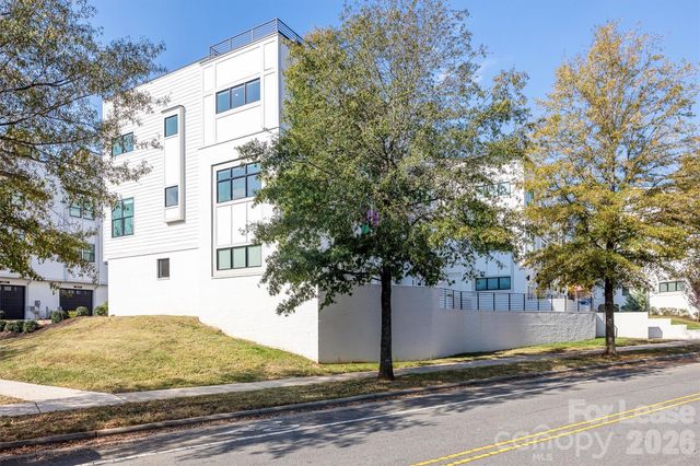 2319 Wesley Village Road, Charlotte, NC 28208