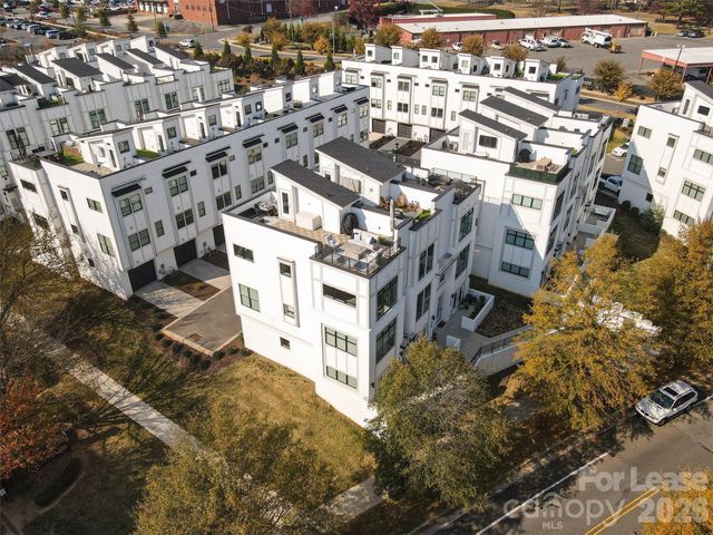 2319 Wesley Village Road, Charlotte, NC 28208