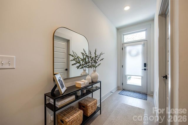 2319 Wesley Village Road, Charlotte, NC 28208