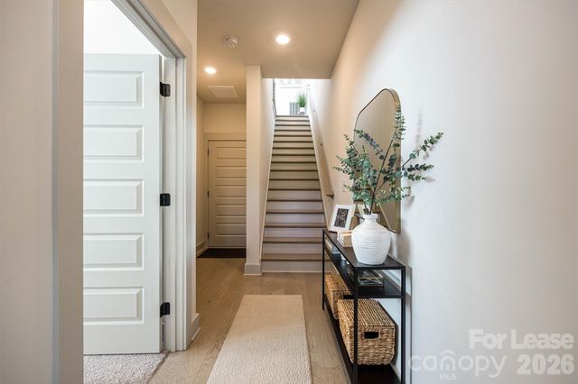 2319 Wesley Village Road, Charlotte, NC 28208